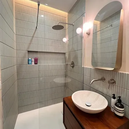 Elegant Two-room With Garden, 10 Min From La Défense Appartamento